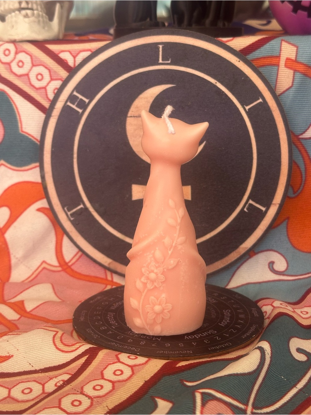 Peach Floral Cat Candle - Picture 7 of 8